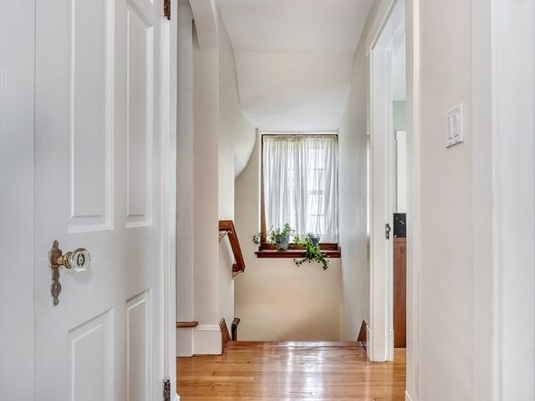 67 Lovell Rd, Melrose MA 02176