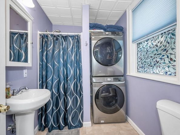 38 Cherry St 1, Lynn MA 01902