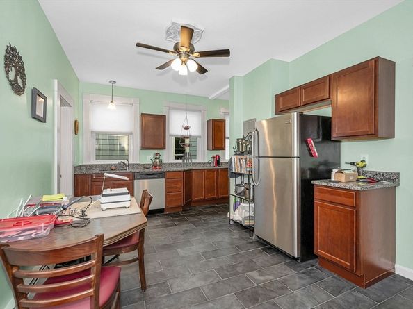 38 Cherry St 1, Lynn MA 01902