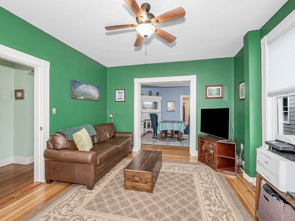 38 Cherry St 1, Lynn MA 01902