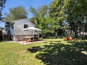 7 Anna Rd, Woburn MA 01801