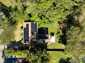 7 Anna Rd, Woburn MA 01801