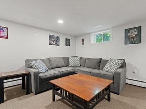 7 Anna Rd, Woburn MA 01801