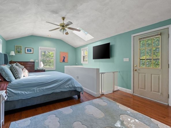 7 Anna Rd, Woburn MA 01801