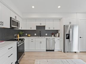 7 Wordsworth 1101, Boston MA 02128