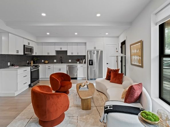 7 Wordsworth 1101, Boston MA 02128