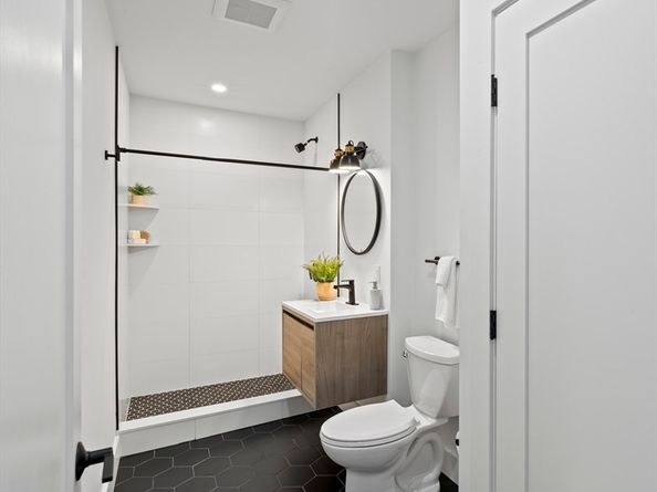 7 Wordsworth 1101, Boston MA 02128