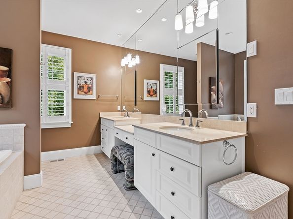 16 Davis Brook Drive 16, Natick MA 01760