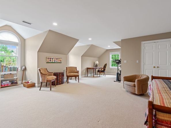 16 Davis Brook Drive 16, Natick MA 01760