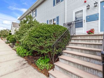 23 Waverly Pl