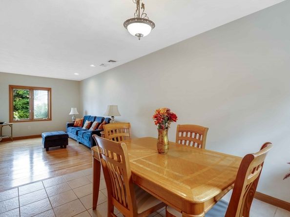 23 Waverly Pl 23, Melrose MA 02176