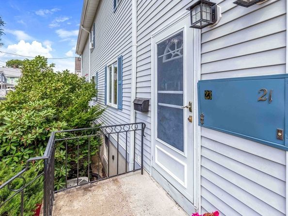 23 Waverly Pl 23, Melrose MA 02176