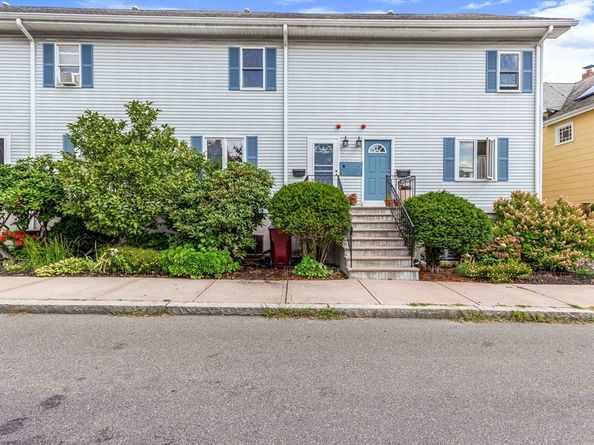 23 Waverly Pl 23, Melrose MA 02176