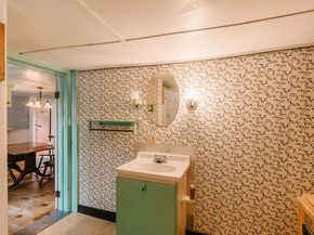 5 Witt, North Brookfield MA 01535