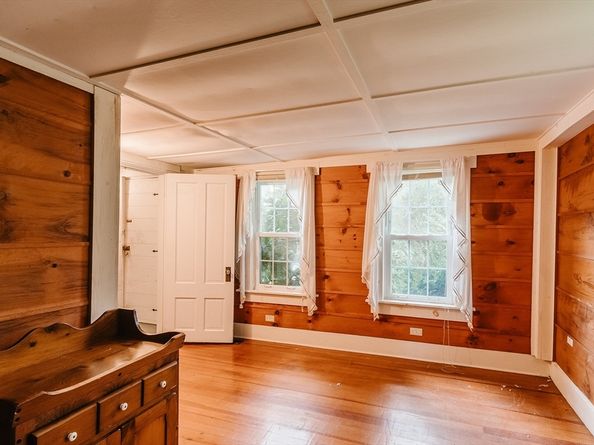5 Witt, North Brookfield MA 01535