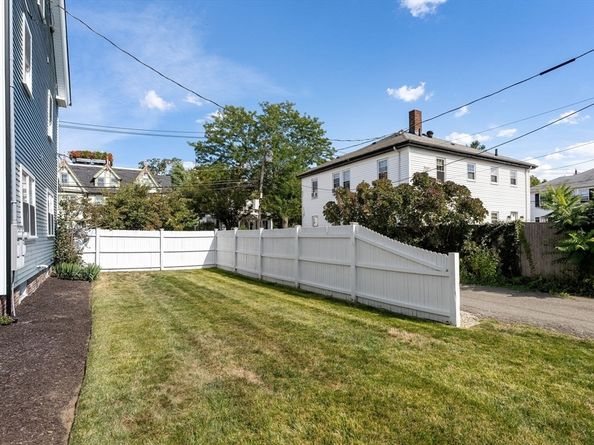 885-887 Adams St 1, Boston MA 02124