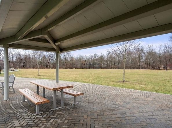 27 Plant Rd, Waltham MA 02451