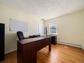 27 Plant Rd, Waltham MA 02451