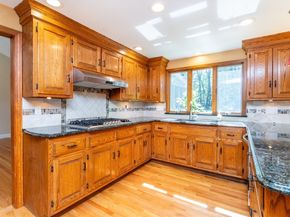 14 Onondaga Ln, Medfield MA 02052