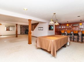 14 Onondaga Ln, Medfield MA 02052