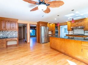 14 Onondaga Ln, Medfield MA 02052