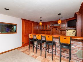 14 Onondaga Ln, Medfield MA 02052