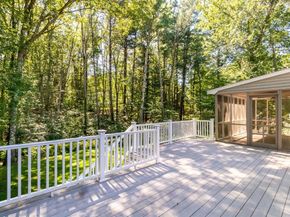 14 Onondaga Ln, Medfield MA 02052