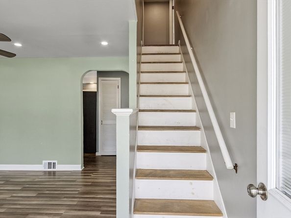 257 Spruce St, Leominster MA 01453