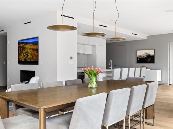 10 Farnsworth 3A, Boston MA 02210