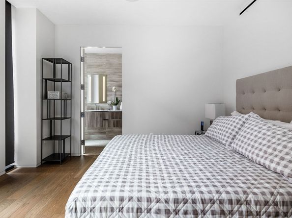 10 Farnsworth 3A, Boston MA 02210