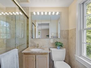 18 Captain Browns Ln, Acton MA 01720