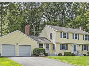 18 Captain Browns Ln, Acton MA 01720