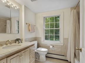 18 Captain Browns Ln, Acton MA 01720