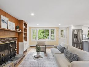 18 Captain Browns Ln, Acton MA 01720