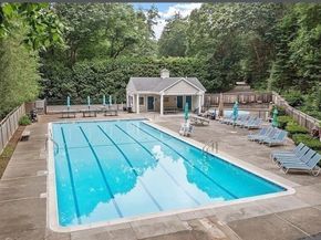 18 Captain Browns Ln, Acton MA 01720