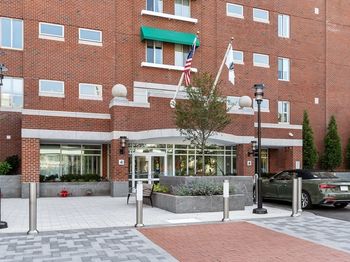 4 Canal Park