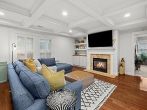 7 Blair Grn, Weymouth MA 02190