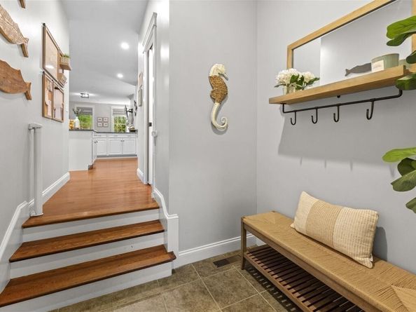 7 Blair Grn, Weymouth MA 02190