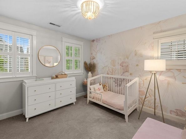 7 Blair Grn, Weymouth MA 02190