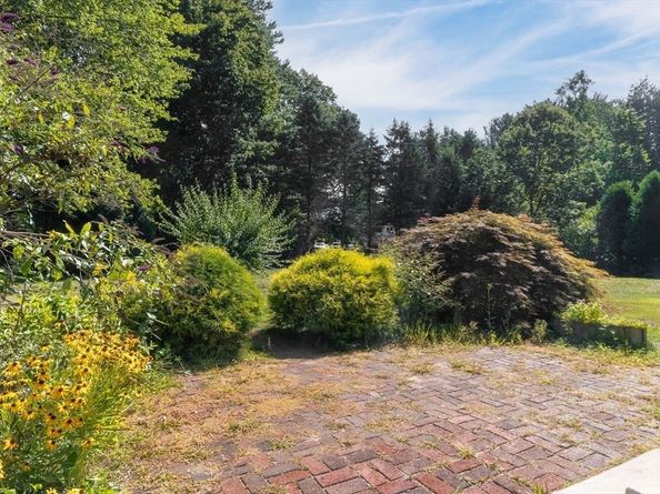 16 Stone Rd, Sudbury MA 01776