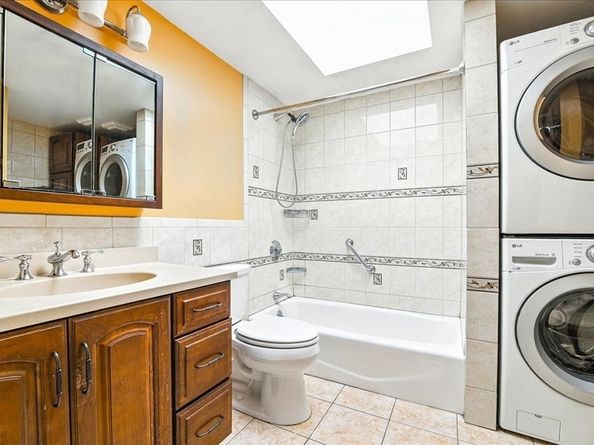 45 King Road, Holbrook MA 02343