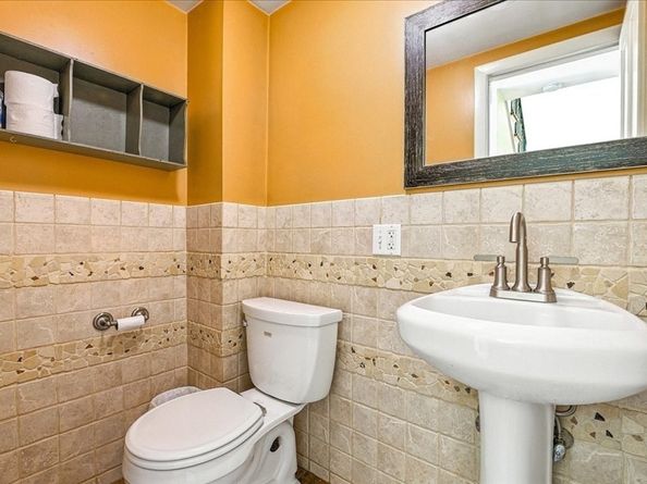 45 King Road, Holbrook MA 02343