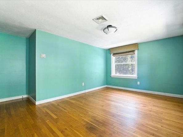 45 King Road, Holbrook MA 02343
