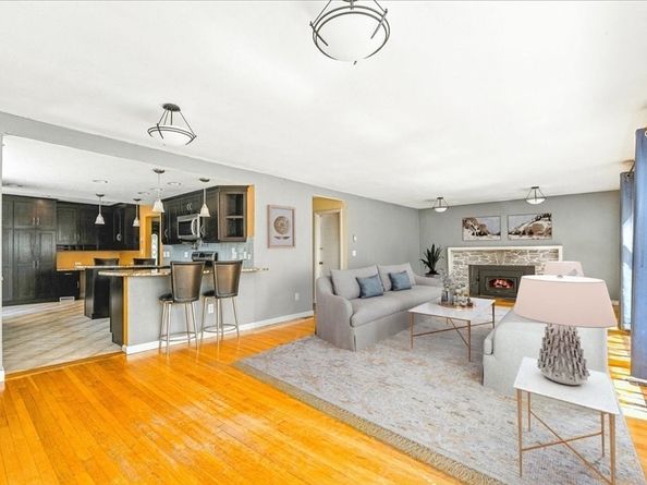 45 King Road, Holbrook MA 02343