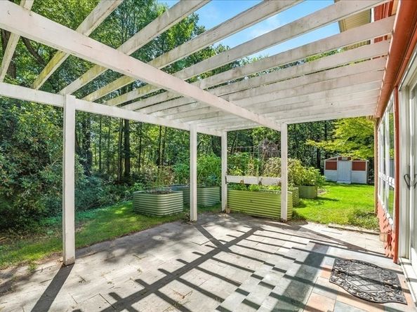 45 King Road, Holbrook MA 02343