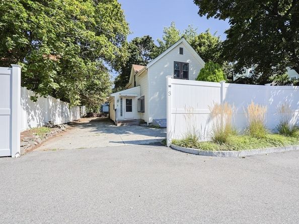 3 Strafford Place, Westwood MA 02090