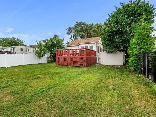 20 Lind Street, Quincy MA 02169