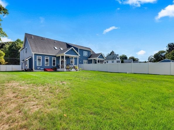 38 Cherry St B, Hudson MA 01749