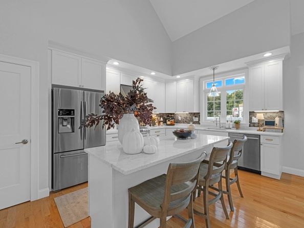 38 Cherry St B, Hudson MA 01749