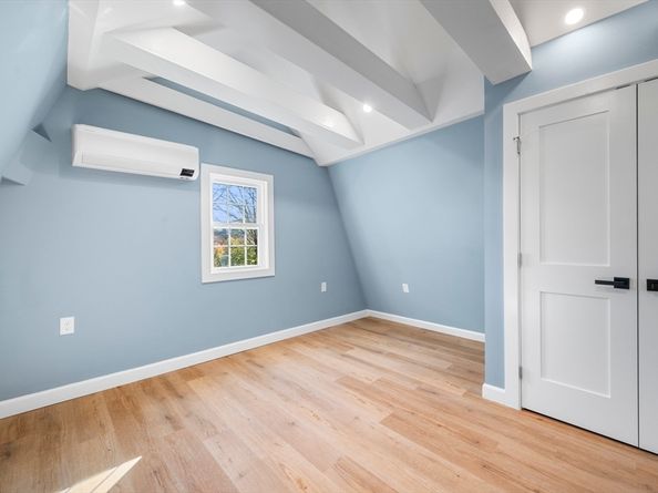 97 Mason St 2, Salem MA 01970